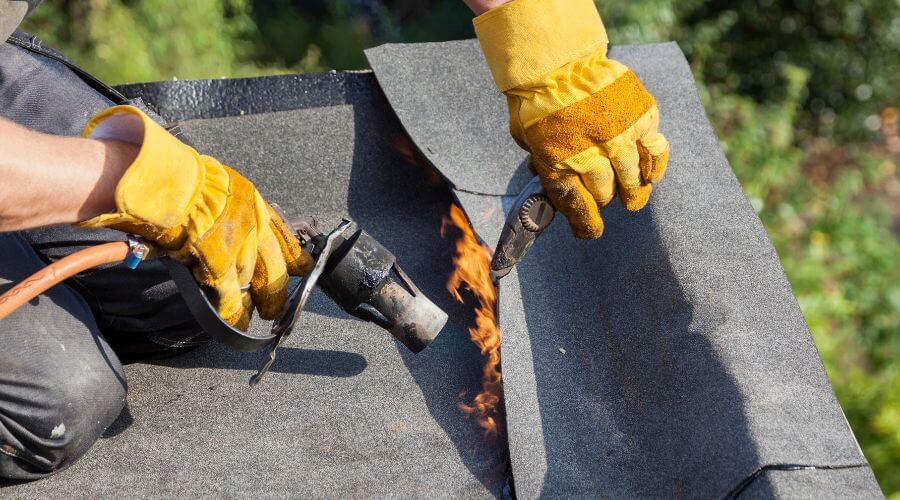 Expert Emergency Roof Repairs services in Greenwich, KS